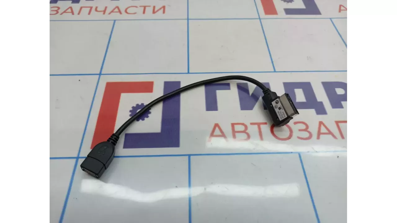 Разъем USB, AUX Volkswagen Polo Sedan (Mk5) 5N0035558